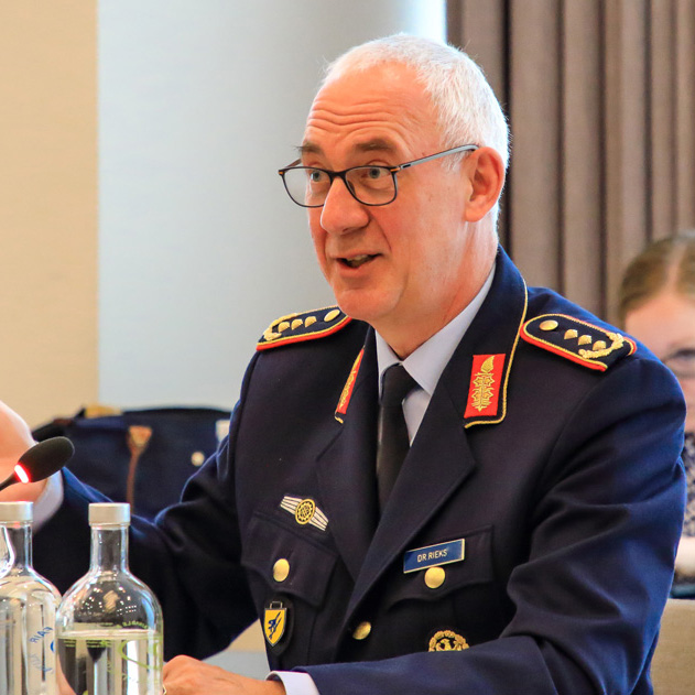 Portrait von Generalleutnant Dr. Ansgar Rieks